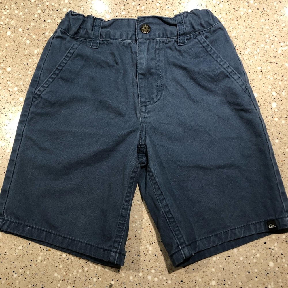 Size 6 Quicksilver dark jean shorts
